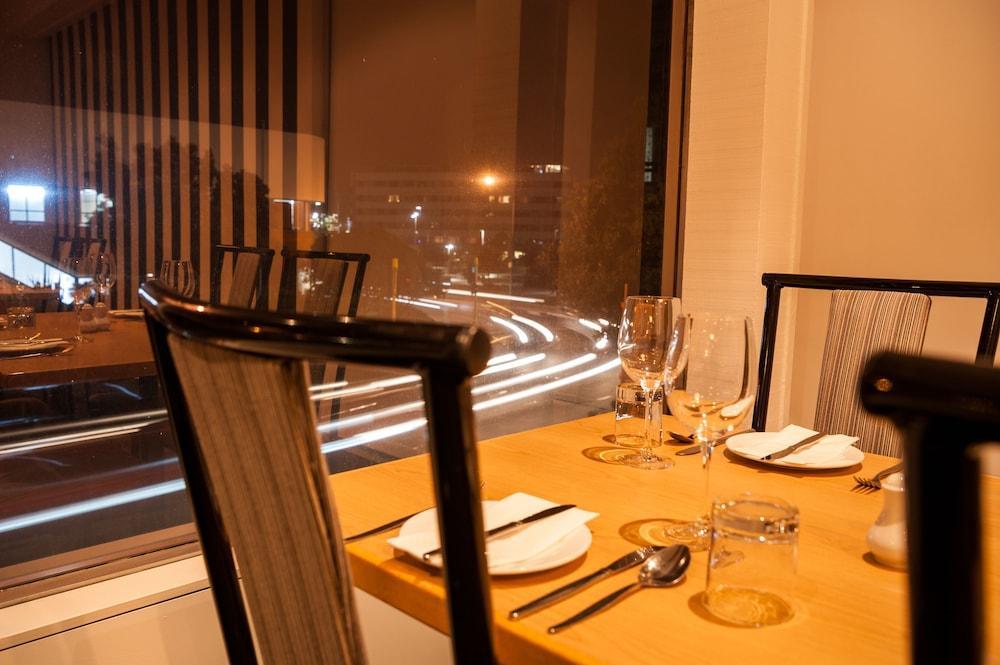 Bay Plaza Hotel Веллингтон Экстерьер фото