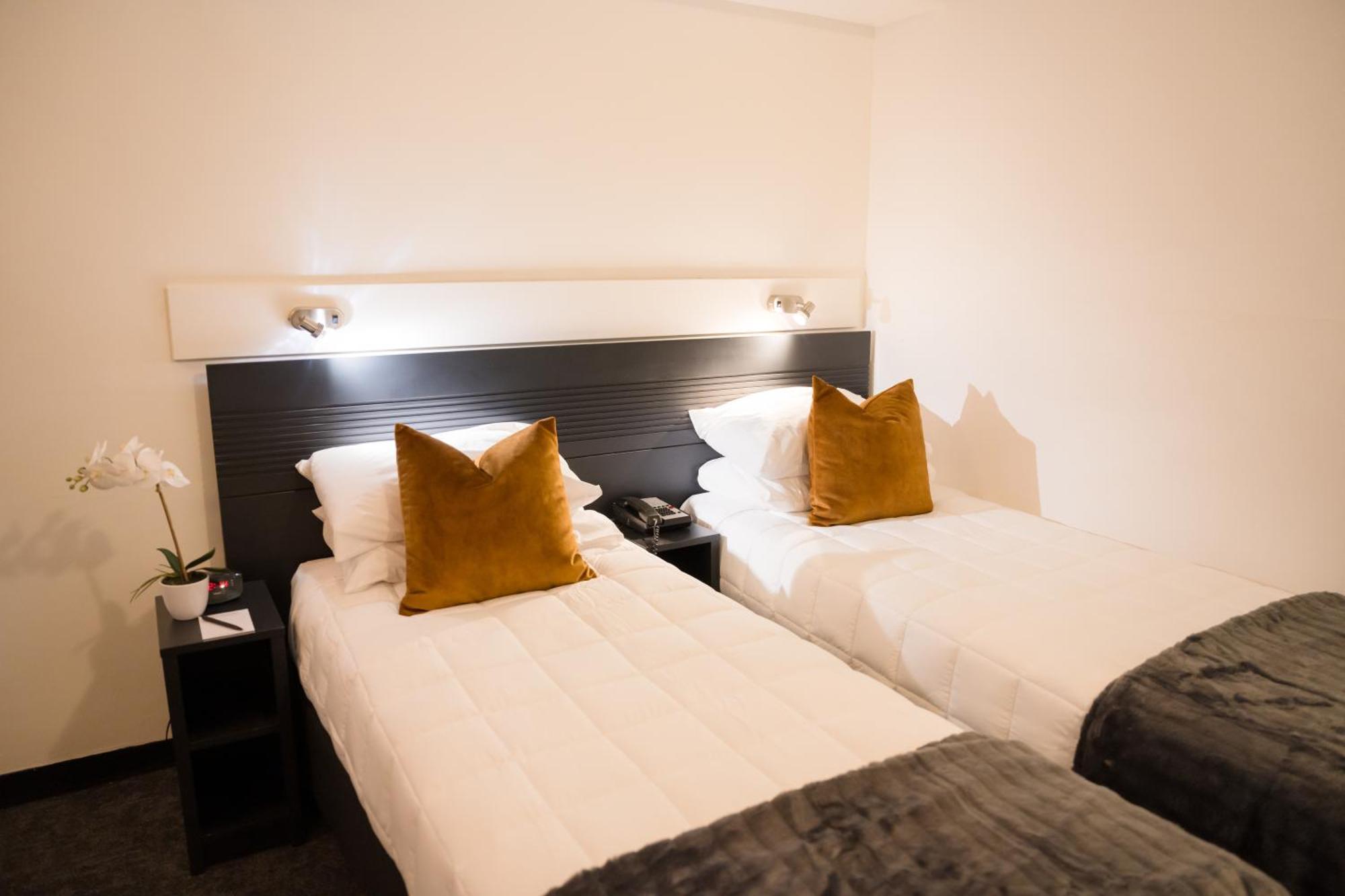 Bay Plaza Hotel Веллингтон Экстерьер фото